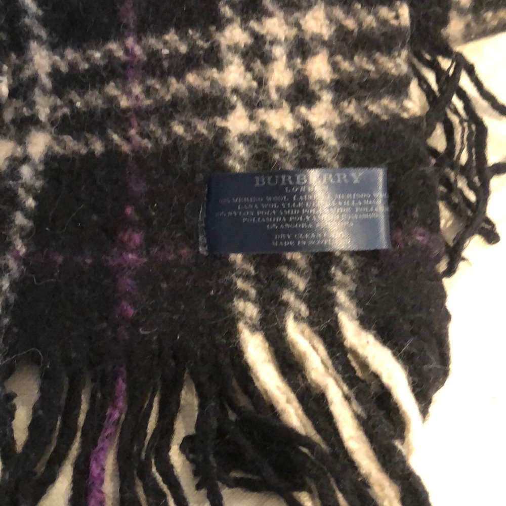 Burberry scarf